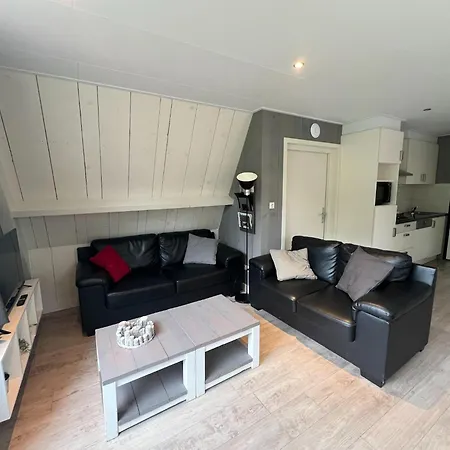 Semi-detached 'muizenoortje' At Park Vosseven Holiday home *